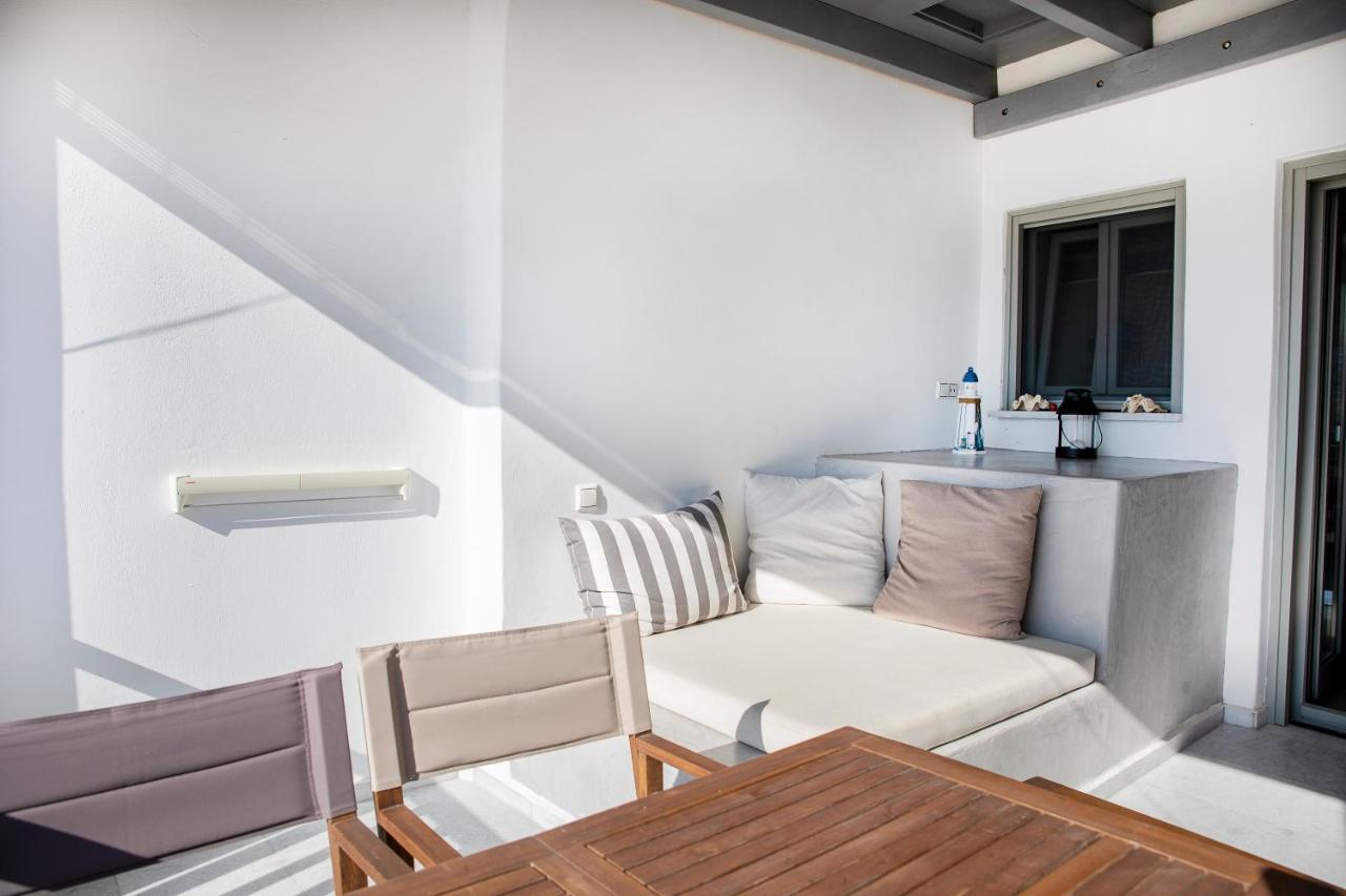 Caper-2 Bedroom Traditional Home With Amazing View Náousa Exteriör bild