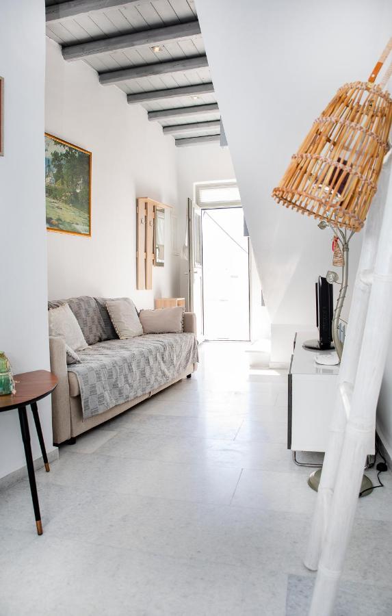 Caper-2 Bedroom Traditional Home With Amazing View Náousa Exteriör bild