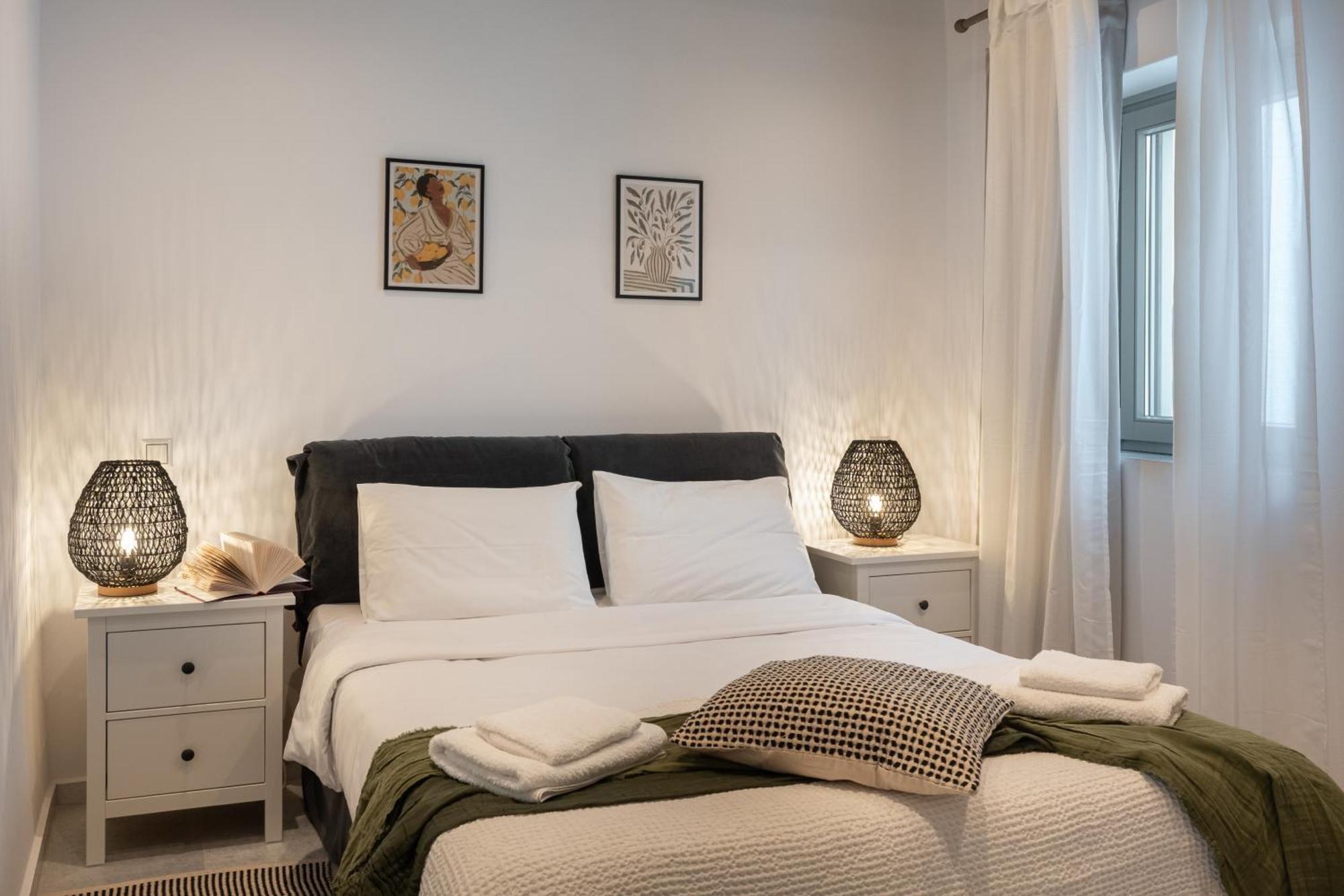 Caper-2 Bedroom Traditional Home With Amazing View Náousa Exteriör bild
