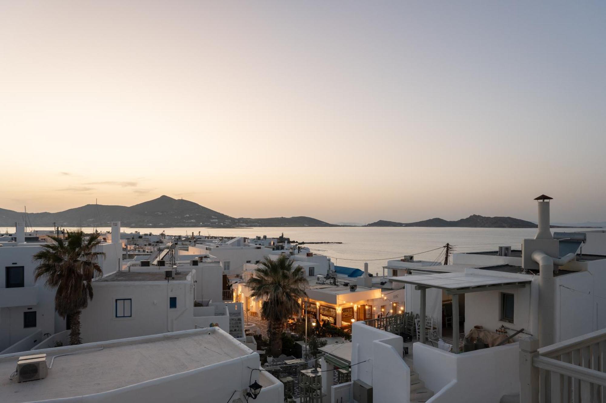 Caper-2 Bedroom Traditional Home With Amazing View Náousa Exteriör bild